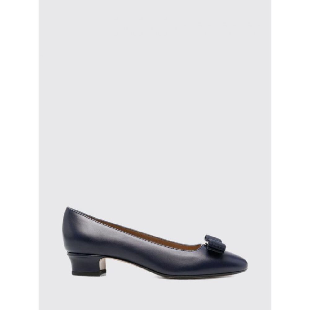 Ferragamo Women Ferragamo Vara Calfskin Pumps With Bow And Round Toe